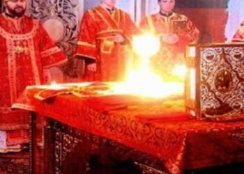 «Μόλις αρχίζω να διαβάζω την ευχή, η Αγία Τράπεζα κυκλώνεται από Θεϊκή φωτιά… Δεν ξέρω τι να κάνω»