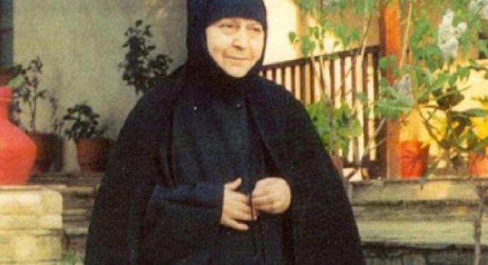 Στο «εξαιρέτως της Παναγίας Αχράντου» να σταυρώνουμε τον νού μας, όπου πονάμε και…(Διαβάστε το όλοι)