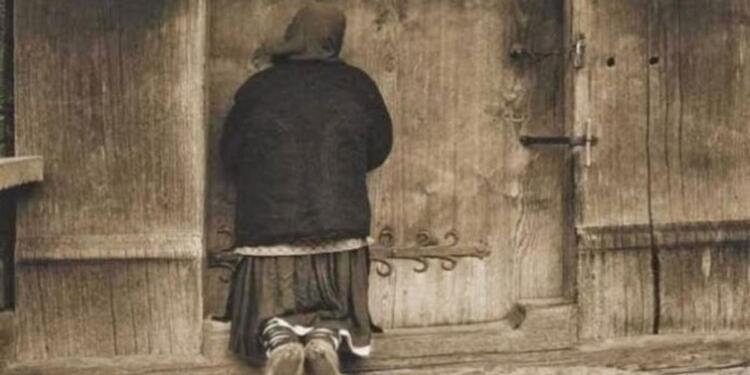 Στις δώδεκα τα μεσάνυκτα χτύπησαν την πόρτα. Ήταν μια γριούλα και ζητούσε …( Αφιερώστε 2 λεπτά και διαβάστε το )