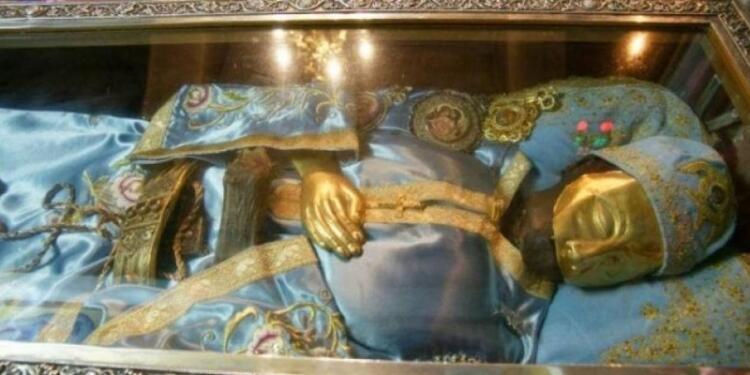 Ο Άγιος Ιωάννης ο Ρώσος ζητά την αλλαγή των αμφίων. Ποιά ήταν η τελευταία φορά