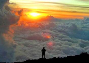 Οι ψυχές ζουν και μας βλέπουν από ψηλά