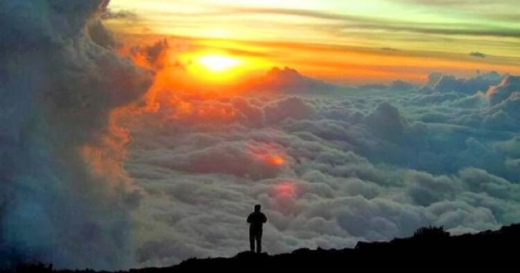 Οι ψυχές ζουν και μας βλέπουν από ψηλά