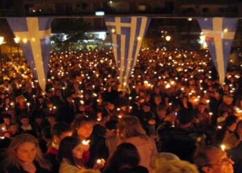 Γιατί δεν πρέπει να φεύγουμε από την Εκκλησία μόλις ακούμε το Χριστός Ανέστη;