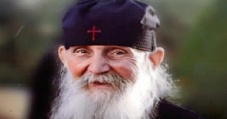 Μ’ Αυτές Τις Δύο Προσευχούλες, Σωζόμαστε Όλοι Οι Χριστιανοί