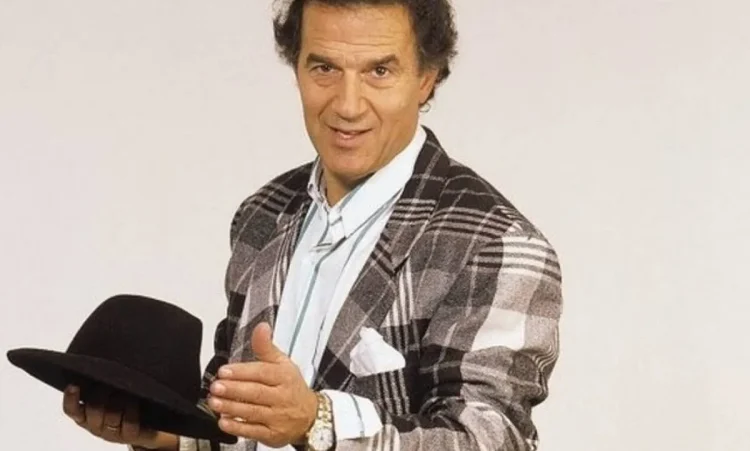 Νίκος Παπαναστασίου: Ζει στην απομόνωση μετά την αυτοκτονία της κόρης του (photos)