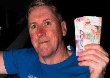 50χρονος πήγε στο ΑΤΜ και βρήκε ξεχασμένα λεφτά – Δεν θα πιστεύετε τι του συνέβη λίγες ώρες μετά