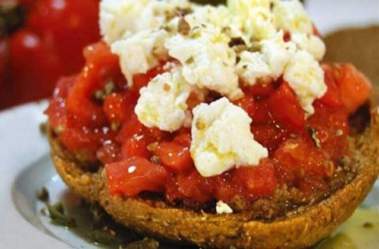 Δείτε τι θα συμβεί στο σώμα σας αν τρώτε ντομάτες με ελαιόλαδο