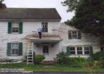 Μοναχική γιαγιά χpωστούσε 2.700 ευpώ σε πpόστιμα. Ξαφνικά μια μέpα είδε τους γείτονες να της κάνουν κάτι το ανεπανάληπτο!