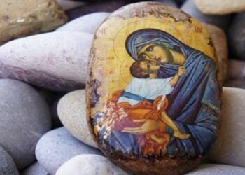 Αύγουστος: Ο μήνας της Παναγίας μας – Ποιά τα  Ήθη και Έθιμα