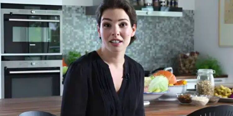 Διατροφολόγος βρήκε την ευκολότερη δίαιτα του κόσμου: H ίδια έχασε 38 κιλά μέσα σε 10 μήνες!