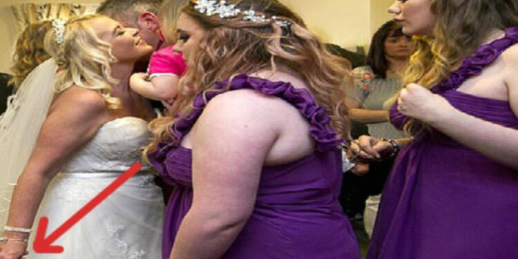 Οι φωτογραφίες ενός γάμου έχουν κάνει όλο το διαδίκτυο να λυγίσει – Προσέξτε το χέρι της νύφης…