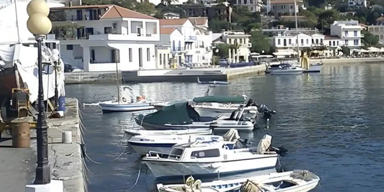 Θα άφηνες κάποτε για πάντα την Αθήνα για να ζήσεις σε ένα νησί;