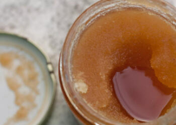 Ξέρατε τι σημαίνει όταν κρυσταλλώνει το μέλι;