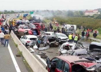 Ο αδερφός μου και η οικογένειά του σκοτώθηκαν αλλά κατάφερα να σταθώ στα πόδια μου