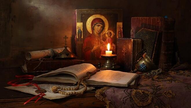 Αυτή η προσευχή διώχνει τα κακά πνεύματα από το σπίτι – Να την λέτε κάθε βράδυ