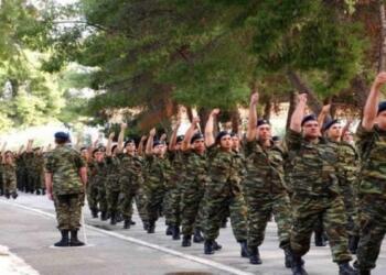 Γράμμα μόνης μαμάς: «Γιατί ρε φίλε να σου στείλω το παιδί μου να υπηρετήσει την πατρίδα; Ποιά πατρίδα;»