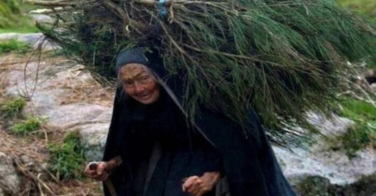 «Ξέρεις τι δεν καταλαβαίνω με σας τις νέες, σήμερα; Το γιατί παραπονιέστε;»