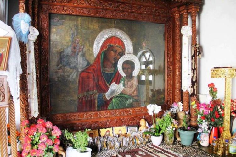 Το τρομερό μυστήριο με την εικόνα της Παναγίας της Τσαμπίκας