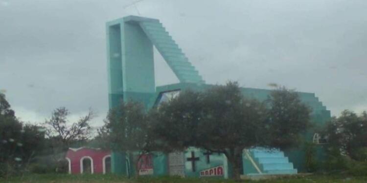 Το μυστηριώδες κτίσμα στην Αττική Οδό που κρύβει μια οικογενειακή τραγωδία!