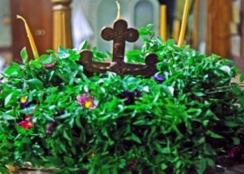 Tου Σταυρού: Η μεγάλη γιορτή της Ορθοδοξίας – Γιατί νηστεύουμε από το λάδι – Ο βασιλικός και το προζύμι της χρονιάς