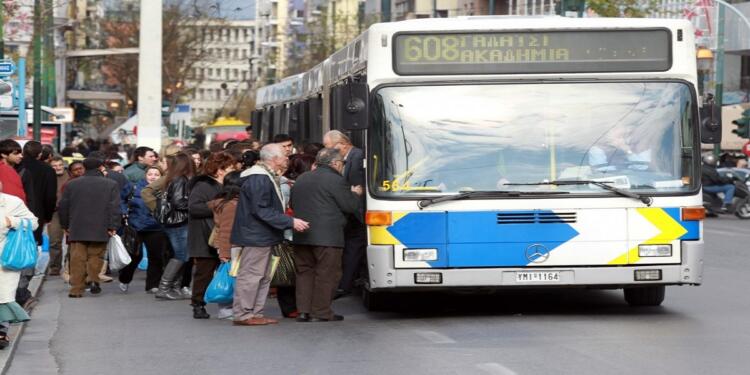 Ο Φοιτητής Που Άφησε Τους Επιβάτες Με Ανοιχτό Το Στόμα Στο Λεωφορείο