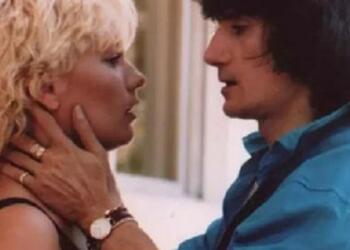 «Εσύ έφυγες νωρίς και εγώ ζω τις χειρότερες χρονιές της ανθρωπότητας»: Η συγκινητική ανάρτηση της Καίτης Φίνου για τον Στάθη Ψάλτη