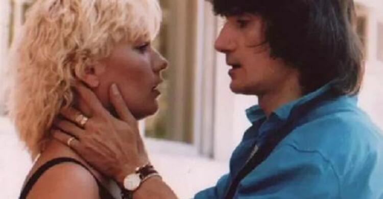 «Εσύ έφυγες νωρίς και εγώ ζω τις χειρότερες χρονιές της ανθρωπότητας»: Η συγκινητική ανάρτηση της Καίτης Φίνου για τον Στάθη Ψάλτη