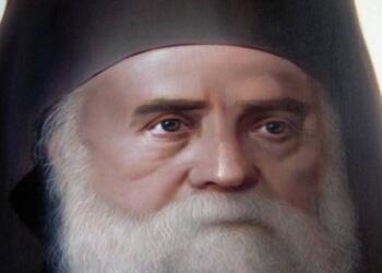 Δέος! Οι χτύποι στον τάφο του Αγίου Νεκταρίου (video)