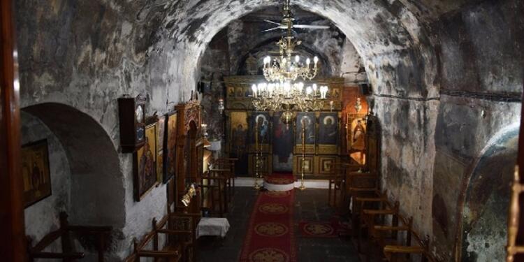 Ιερός Ναός Αγίου Φανουρίου,Ρόδος. Εδω βρέθηκε η εικόνα του Αγιου! (ΦΩΤΟΣ)