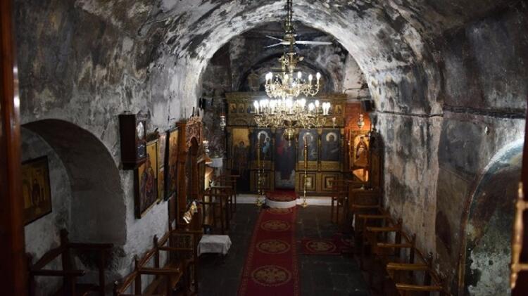 Ιερός Ναός Αγίου Φανουρίου,Ρόδος. Εδω βρέθηκε η εικόνα του Αγιου! (ΦΩΤΟΣ)