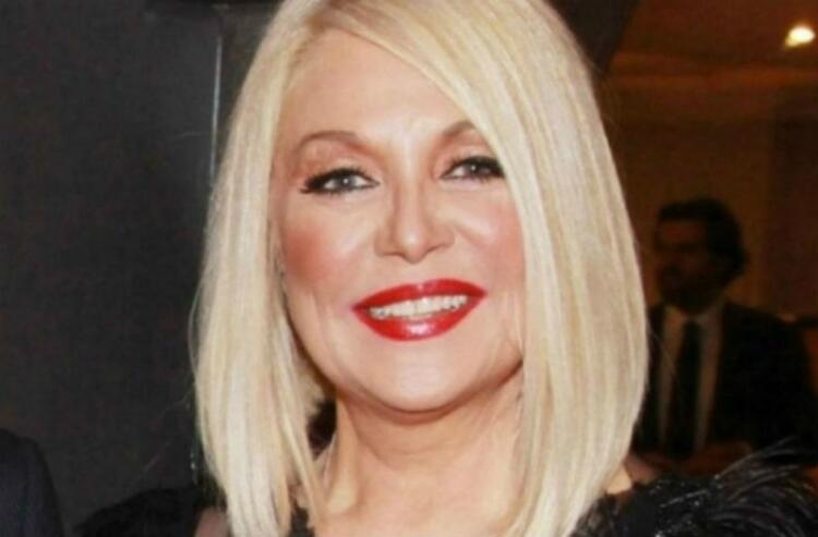 “Ο Άγιος Παΐσιος με σήκωσε από το…”: Αποκάλυψη σοκ από την Ρούλα Κορομηλά!