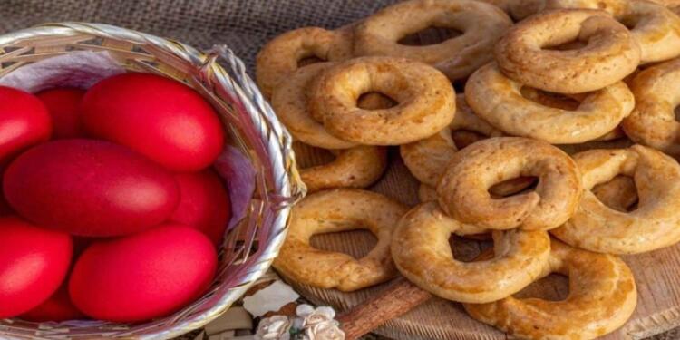 Κλασικά πασχαλινά κουλουράκια, εύκολα και γρήγορα!