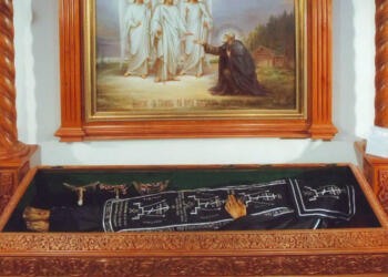 Άγιος Αλέξανδρος του Σβιρ: Το λείψανό του παραμένει τελείως άφθαρτο εδώ και 486 χρόνια