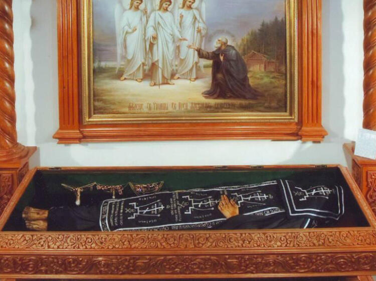 Άγιος Αλέξανδρος του Σβιρ: Το λείψανό του παραμένει τελείως άφθαρτο εδώ και 486 χρόνια