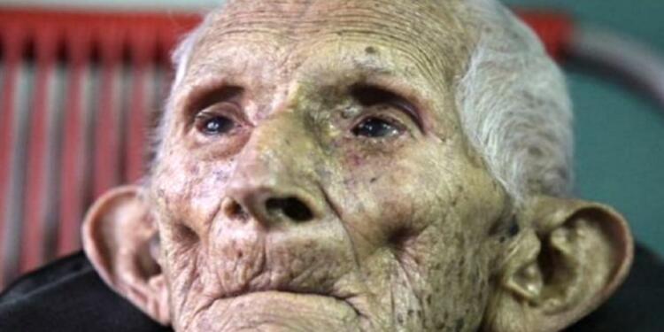 Πέθανε Παρατημένος σε ένα Γηροκομείο. Οι Νοσοκόμες πίστευαν ότι Δεν είχε κάτι Μεγάλης Αξίας, μέχρι που Βρήκαν ΑΥΤΟ!