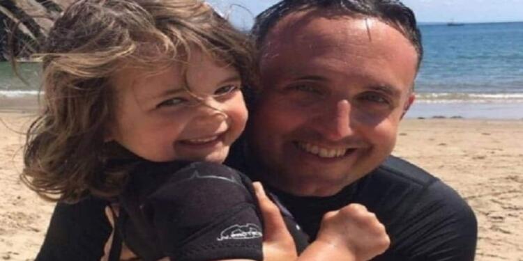 «Είπε 4 Λέξεις, Μελάνιασε και Έπεσε στα Χέρια μου»