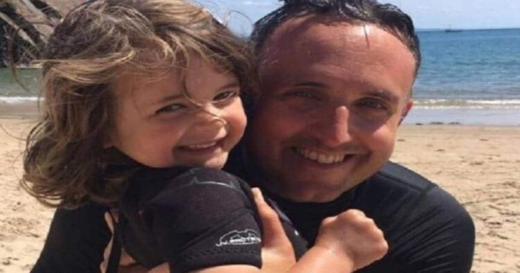 «Είπε 4 Λέξεις, Μελάνιασε και Έπεσε στα Χέρια μου»