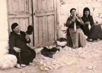 Όταν γιαγιάδες αγράμματες μας είπαν σοφές κουβέντες, συμβουλές για την αληθινή ζωή που δεν ζήσαμε