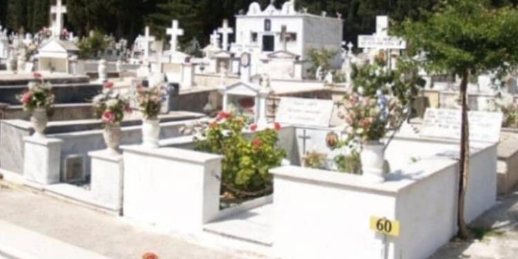 «Αφού πέρασαν τα τρία χρόνια, ήρθε η επίπονη στιγμή της εκταφής της μητέρας μου. Έζησα ένα θρίλερ»