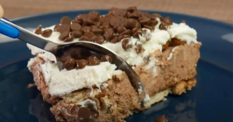 Μπισκοτογλυκό ψυγείου: Με 6 υλικά και καθόλου ζάχαρη, που θα το φτιάχνετε ξανά και ξανά όλο το καλοκαίρι