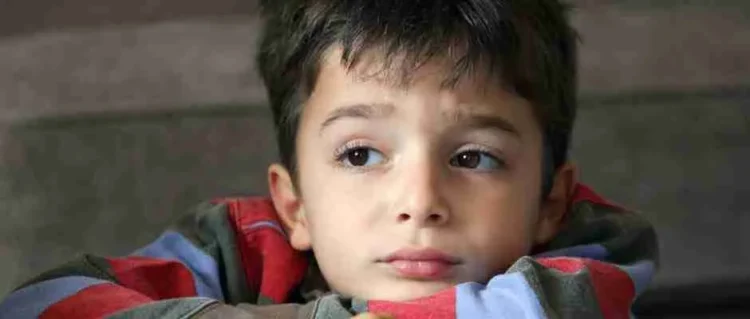 Μια δασκάλα δεν συμπαθούσε καθόλου ένα μαθητή της. Ώσπου έμαθε το τραγικό μυστικό του…