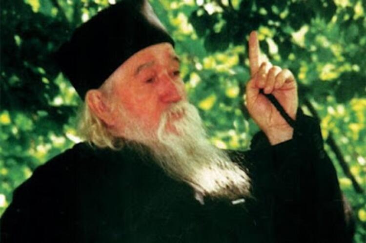 «Μάθετε να νηστεύετε θα έλθει καιρός, που θα τρώτε μια πατάτα την εβδομάδα»