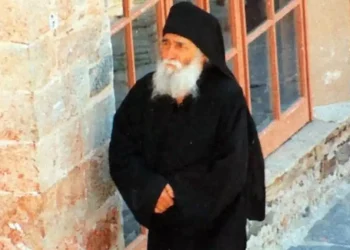 Συγκλονίζει η εξομολόγηση ηθοποιού για τον Άγιο Παΐσιο -«Δεν ξέρω πώς γνώριζε ότι θα…»