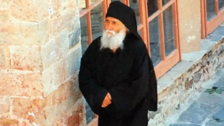 Συγκλονίζει η εξομολόγηση ηθοποιού για τον Άγιο Παΐσιο -«Δεν ξέρω πώς γνώριζε ότι θα…»