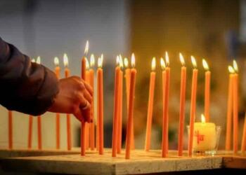 Πρέπει να προσευχόμαστε για τους αγαπημένους μας κεκοιμημένους, σ’ αυτή τη ζωή προετοιμάζουμε τον εαυτό μας για την αιώνια ζωή