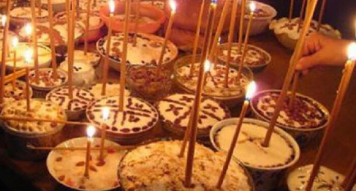 Το μνημόσυνο στην Ναυπακτία που έγινε κηδεία με 17 νεκρούς: Τα κόλλυβα αντί για ζάχαρη είχαν παραθείο