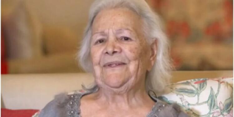 Μαίρη Λίντα: «Έτρωγα ξύλο κάθε τρεις και λίγο από τον άνδρα μου. Έφυγα και μεγάλωσα το παιδί μου με αξιοπρέπεια»