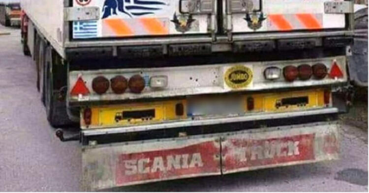 Νταλικέρης βαρβάτος έβαλε στην νταλίκα αυτή την ΕΙΚΟΝΑ και όλοι παθαίνουν πλάκα