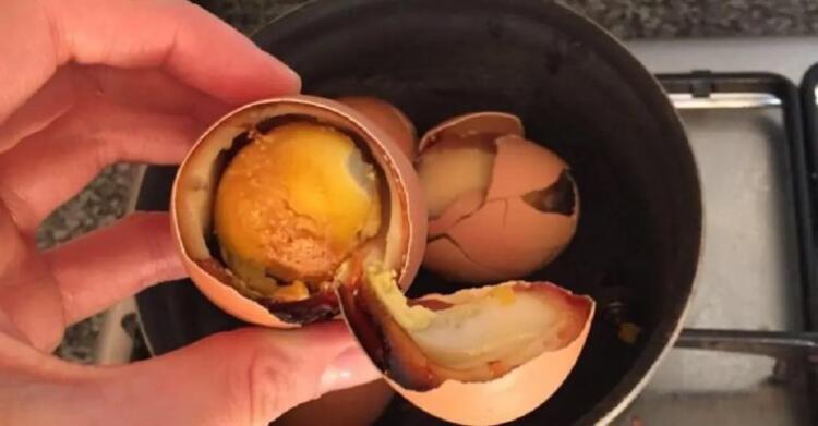 Η γυναίκα μου είναι άχρηστη! Δεν ξέρει να βράζει ούτε αυγό! Τι να κάνω;