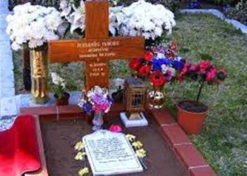 ΣΟΥΡΩΤΗ: Δύο μεγάλα θαύματα στον τάφο του Αγίου Παισίου: Κώστα έχεις καρκίνο στους πνεύμονες!